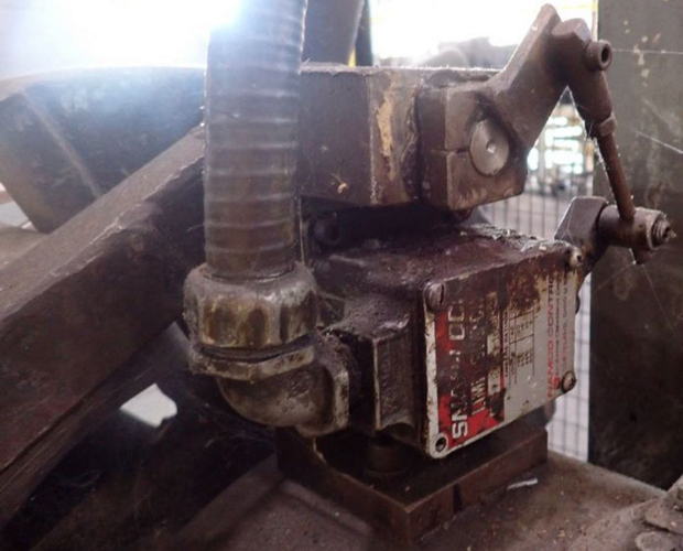 6,000 Lb LITTELL Motorized Uncoiler, 15 to 20 ID, 60 OD, 12 Width