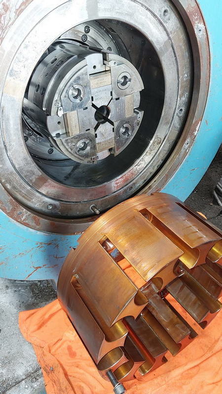 2-1/4 FENN 4F2 Swager, Near New Condition, 3-1/8 x 3-1/2 x 2-1/4 H Die, 10 HP