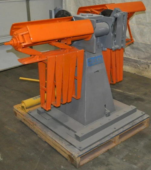 3,000 Lb REGAL Double End Uncoiler, 15 to 20 ID, 60 OD, 24 Width