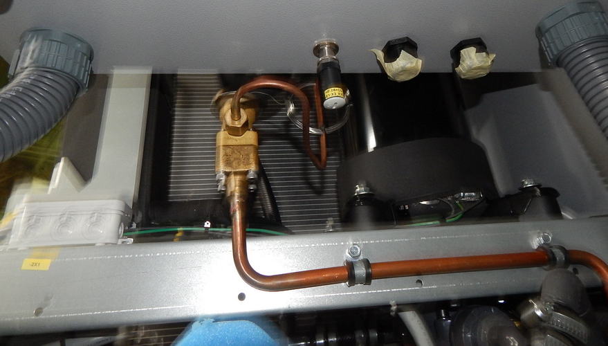 3.21 Ton TECHNOTRANS Model RL 7/0 SK V2 Chiller, Excellent Condition