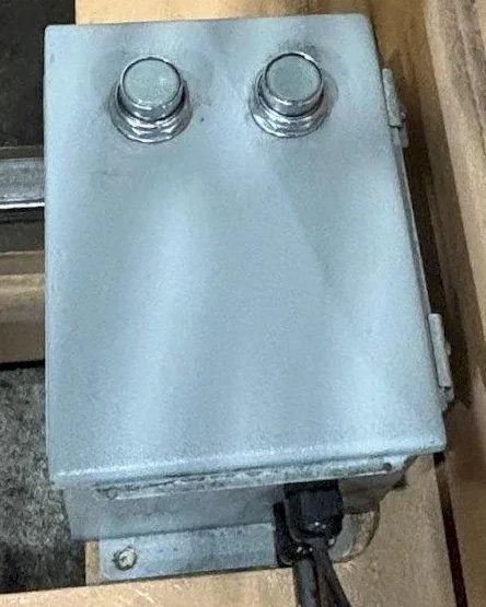 4,000 Lb CWP Double End Uncoiler, 13.5 to 17.5 ID, 60 OD, 18 Width