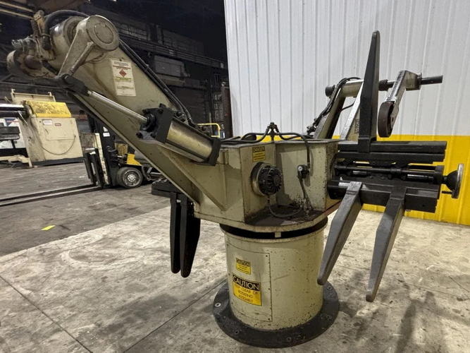 4,000 Lb CWP Double End Uncoiler, 13 to 17 ID, 60 OD, 18 Width