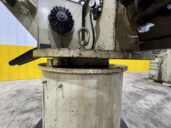 4,000 Lb CWP Double End Uncoiler, 13 to 17 ID, 60 OD, 18 Width