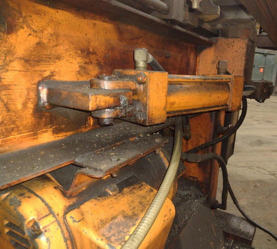 3 HUTH Model 2007 Hydraulic Ram Type Tube Bender & End Former, 5 HP