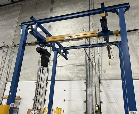 2 Ton GORBEL Free-Standing Crane System, Travels of 62 x 78 , 120 Under Hook