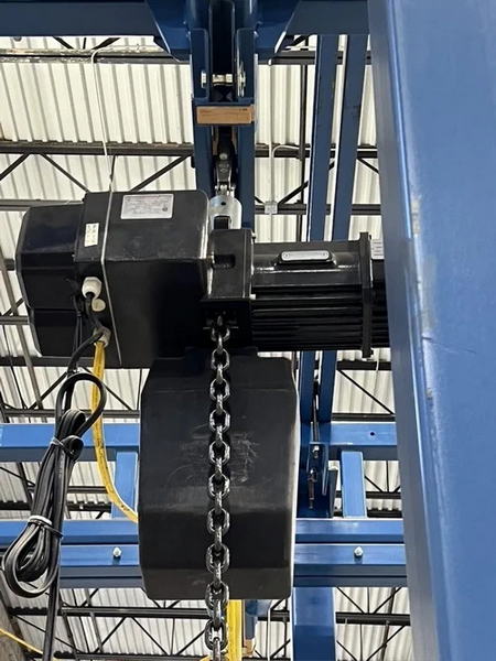 2 Ton GORBEL Free-Standing Crane System, Travels of 62 x 78 , 120 Under Hook