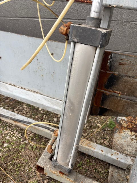 COLT Thread-Up Table, 10' Long, 37 Wide, Pneumatic